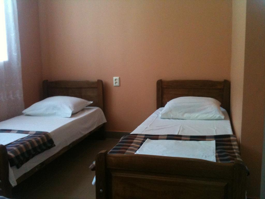 White Guest House บาทูมิ ห้อง รูปภาพ